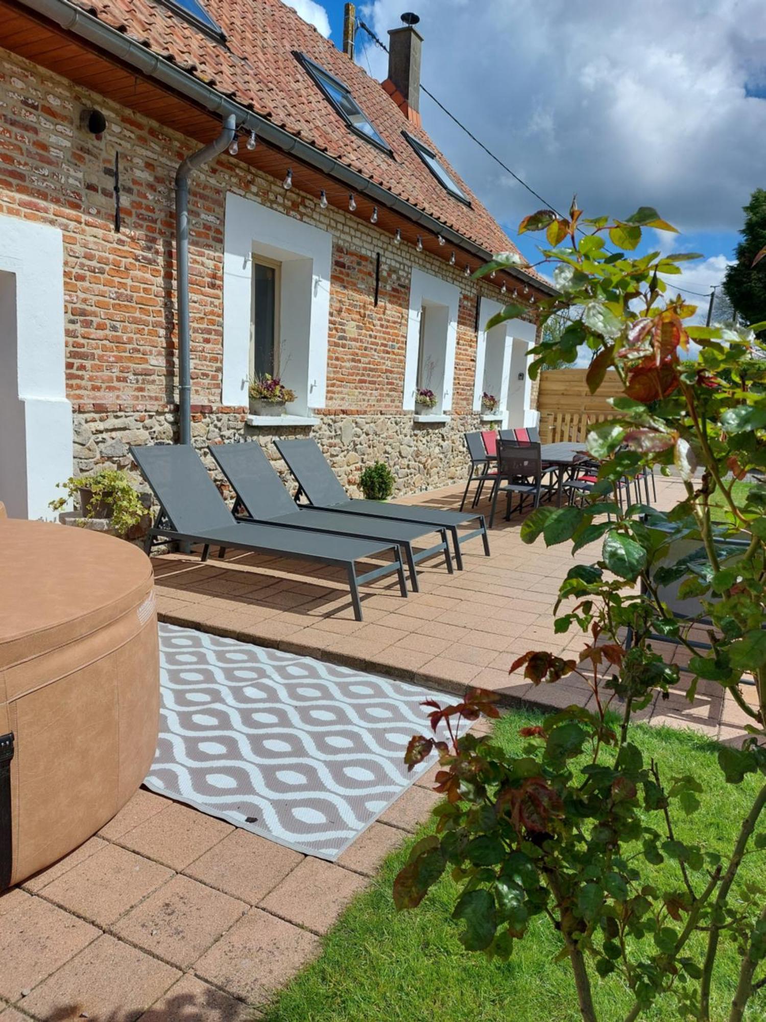 Les Coquelicots Villa Lacres Exteriör bild
